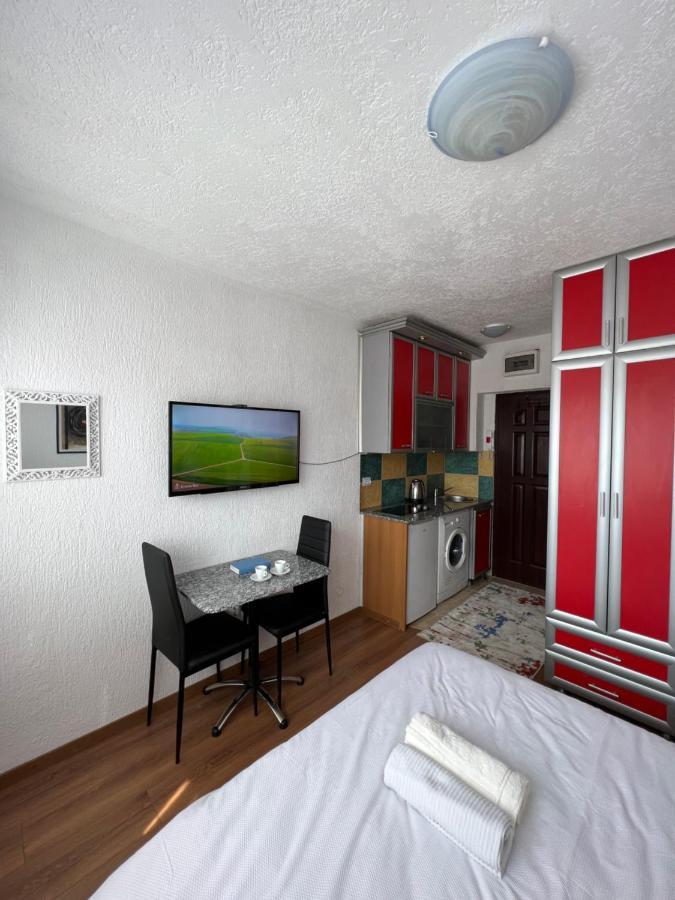 Zogu Apartments - Downtown Приштина Экстерьер фото
